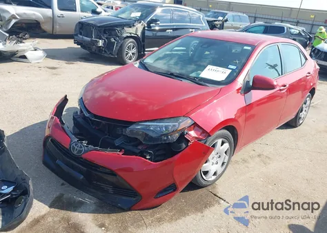 2018 Toyota Corolla Le z USA, uszkodzony, nr VIN 5YFBURHE6JP760734